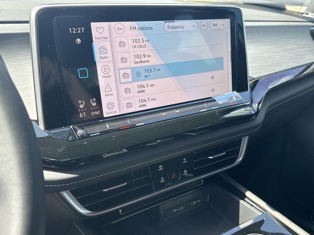 2026 Volkswagen Atlas Cross Sport 2.0T SE w/Technology Silver at DeMontrond Auto Country