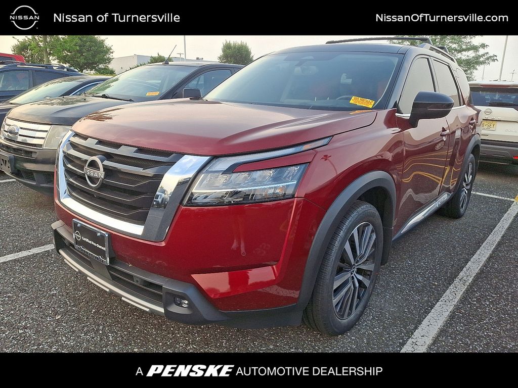 2022 Nissan Pathfinder Platinum Hero Image