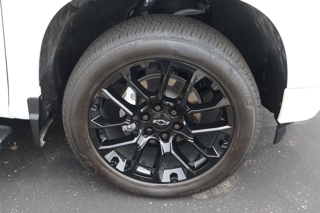 2025 Chevrolet Silverado 1500 RST 5