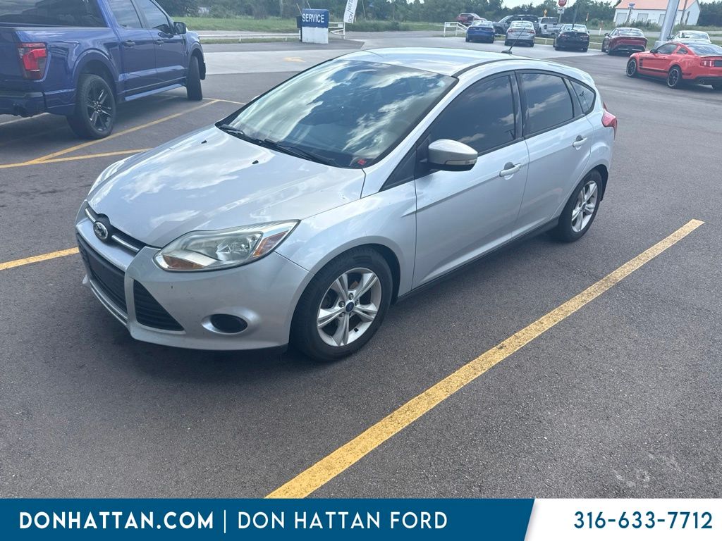 Ingot Silver 2014 Ford Focus Hatchback Front-Wheel Drive 6-Speed Automatic