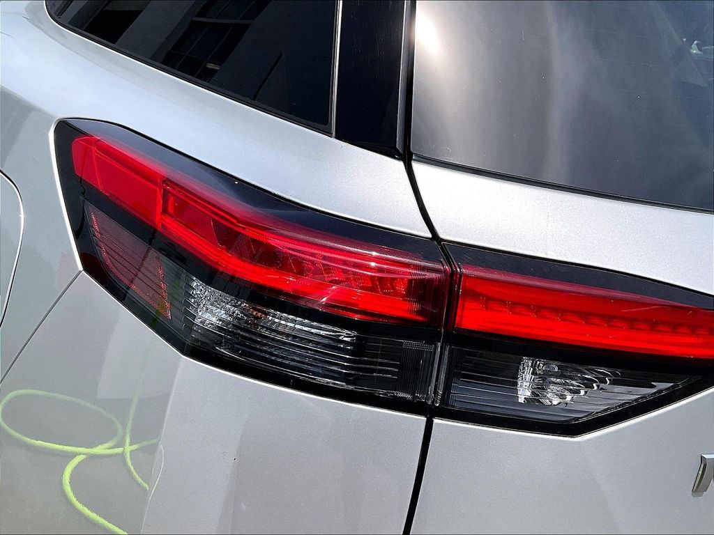 2024 Nissan Pathfinder — photo 32