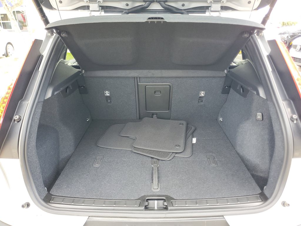 used 2024 Volvo XC40 car, priced at $27,899