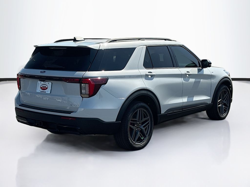 Thumbnail: 2026 Ford Explorer - 5