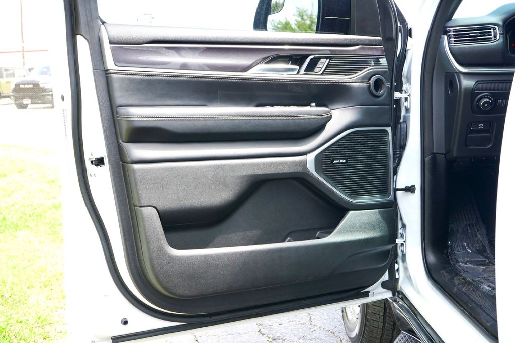 Used Car 2023 Jeep Wagoneer  Base For Sale Under $50,000 In Taylor, Texas