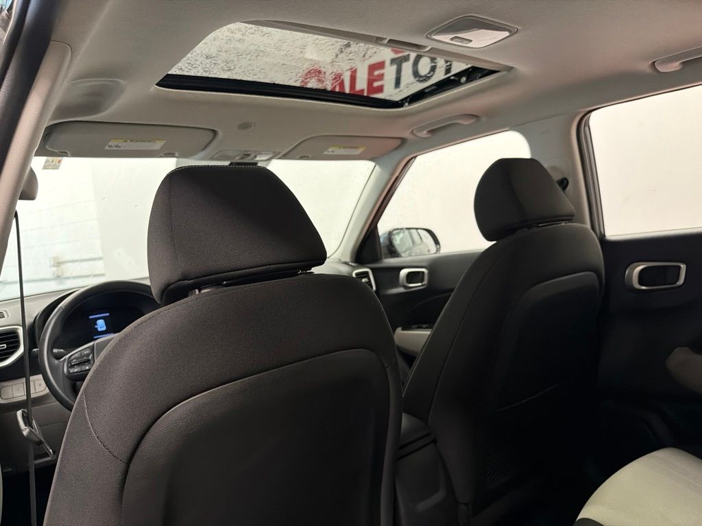 Used 2023 Hyundai Venue SUV
