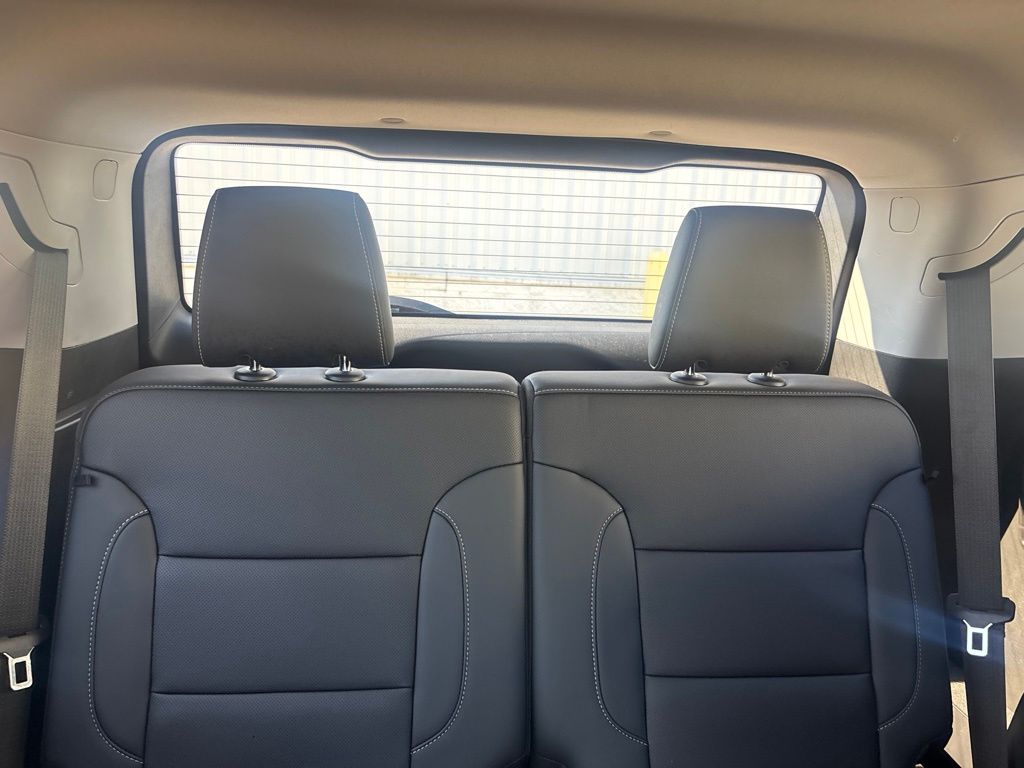 Used 2023 GMC Acadia SUV