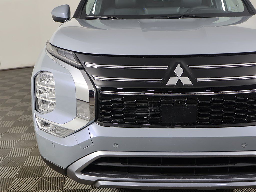 New 2026 Gray Mitsubishi SE image 15