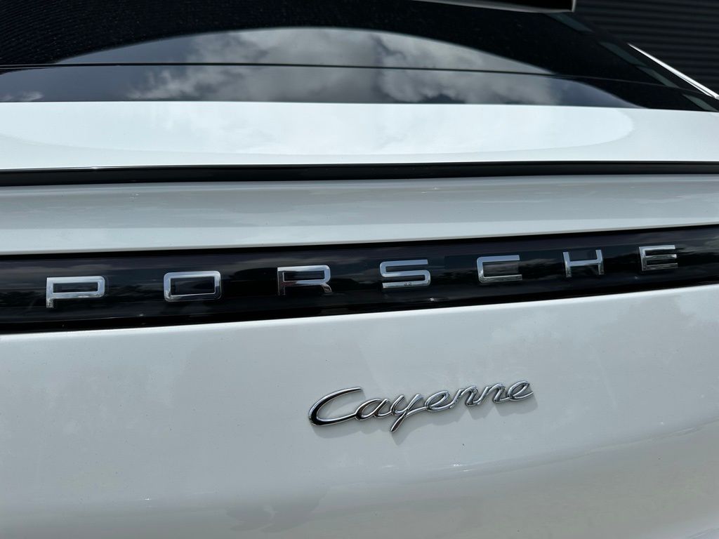 Thumbnail: 2022 Porsche  - 12
