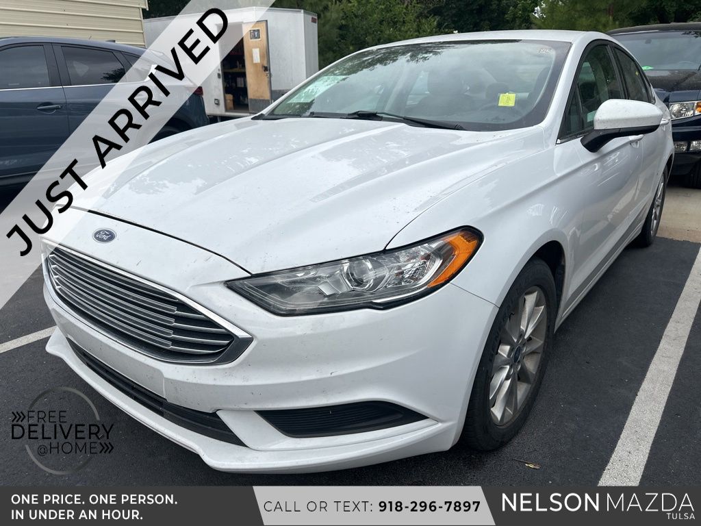 2017 Ford Fusion SE FWD's photo