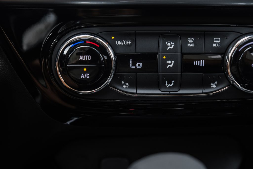 used 2024 Chevrolet Trax car, priced at $21,900