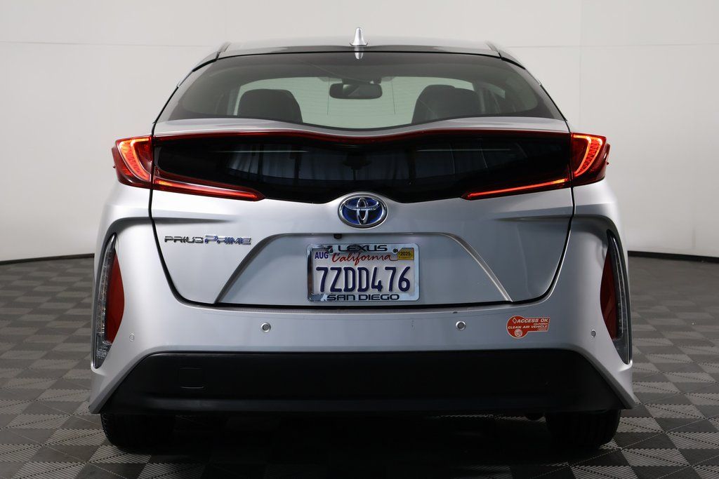 2017 Toyota Prius Prime Advanced 5