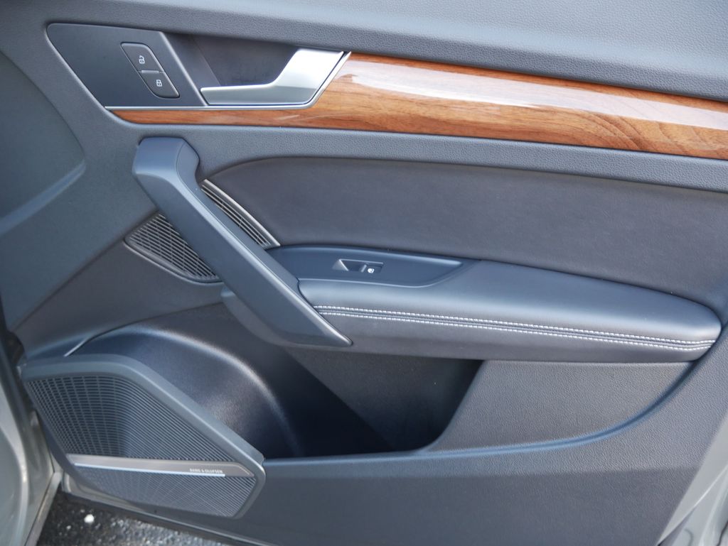 Thumbnail: 2023 Audi Q5 - 28