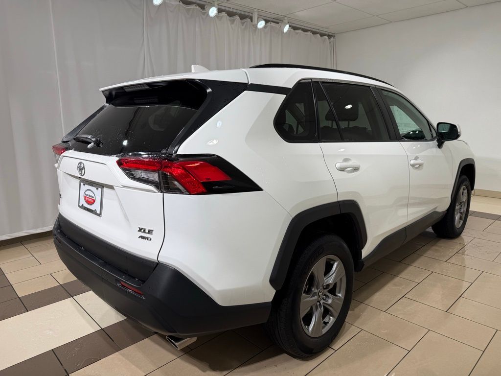 Thumbnail: 2025 Toyota RAV4 - 5