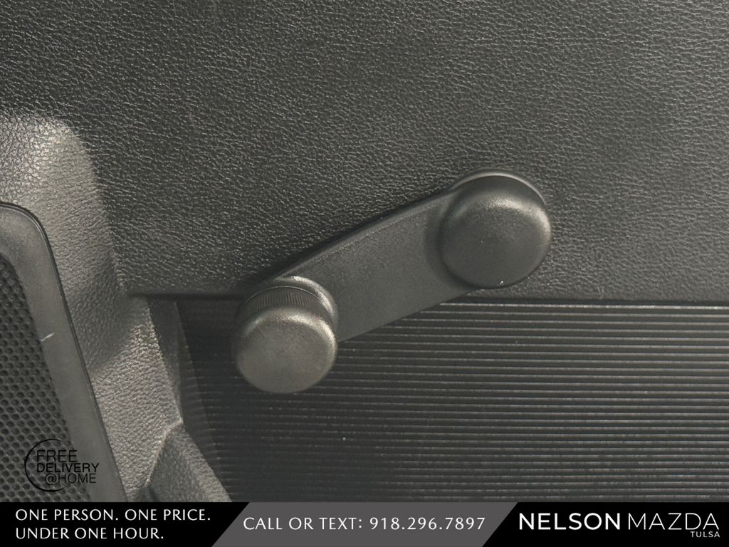 Used 2015 White Ram Tradesman image 33