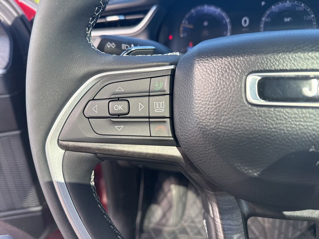2025 Jeep Grand Cherokee Limited 4x2