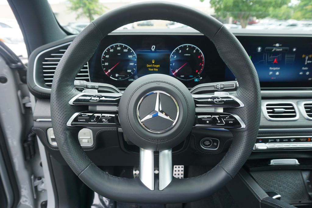 2025 Mercedes-Benz GLS 450 4MATIC 25