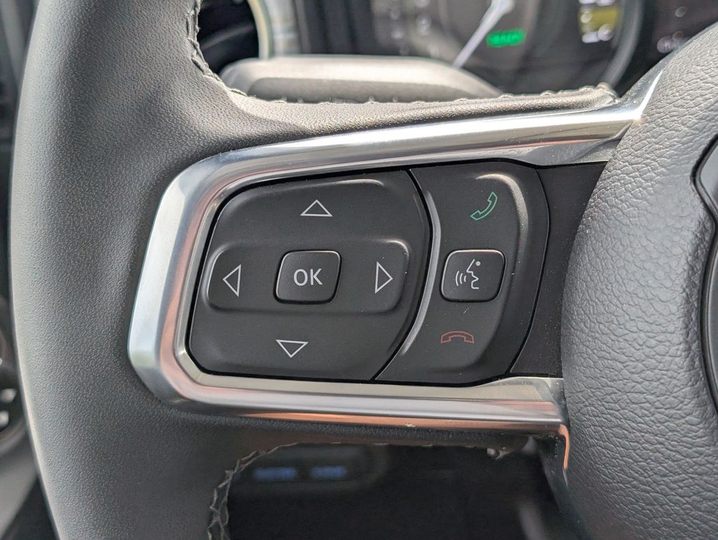 Used 2025 Jeep Wrangler SUV