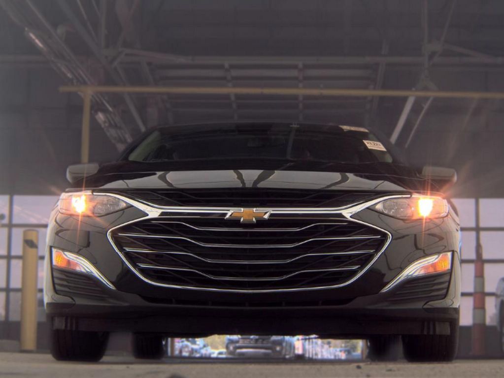 Used 2023 Black Chevrolet LS image 3
