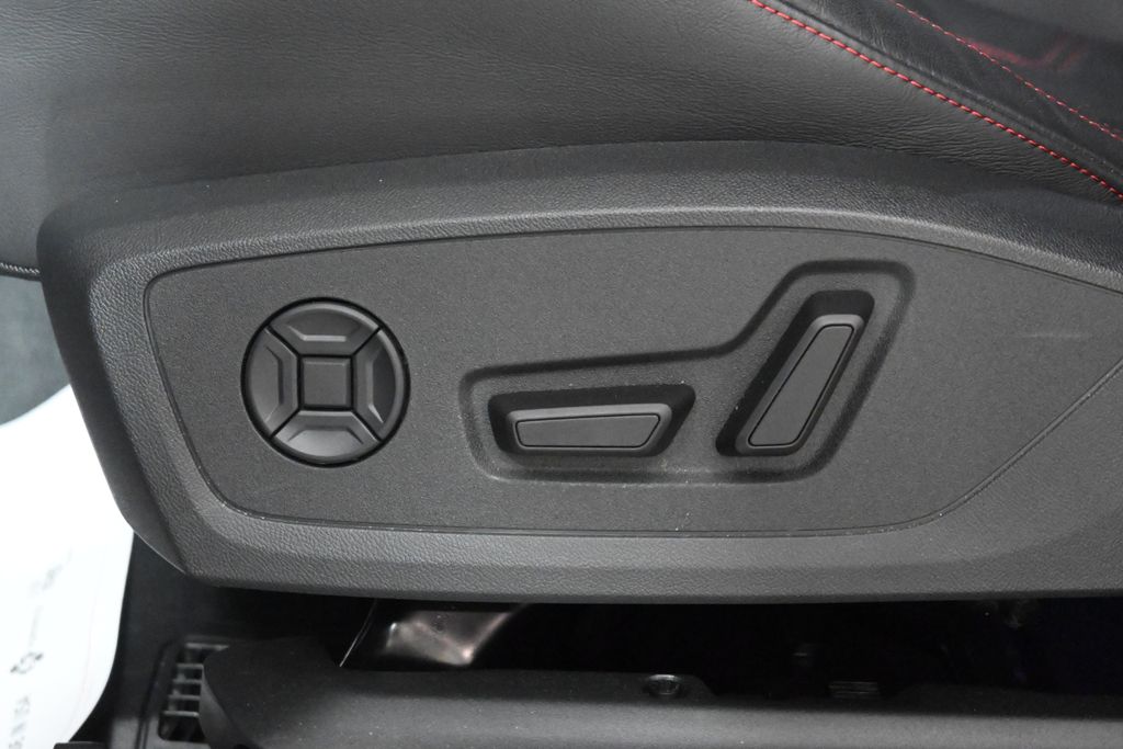 Thumbnail: 2025 Audi Q3 - 31