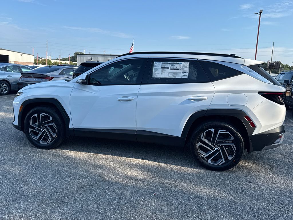 2025 Hyundai Tucson Limited photo 2