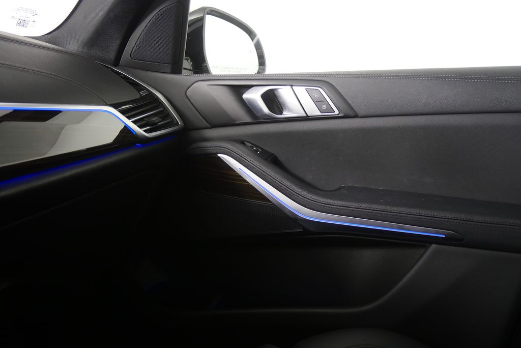 Thumbnail: 2020 BMW X5 - 30