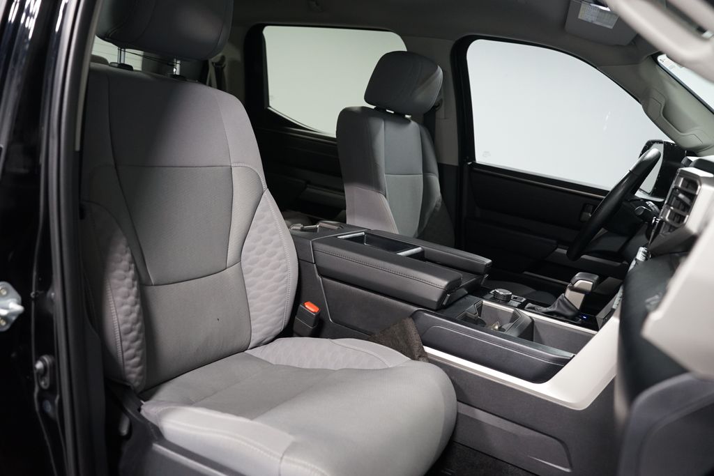 Thumbnail: 2024 Toyota Tundra - 28