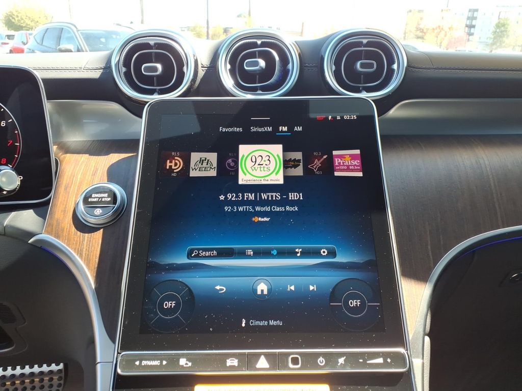 New 2026 White Mercedes-Benz GLC 300 image 22