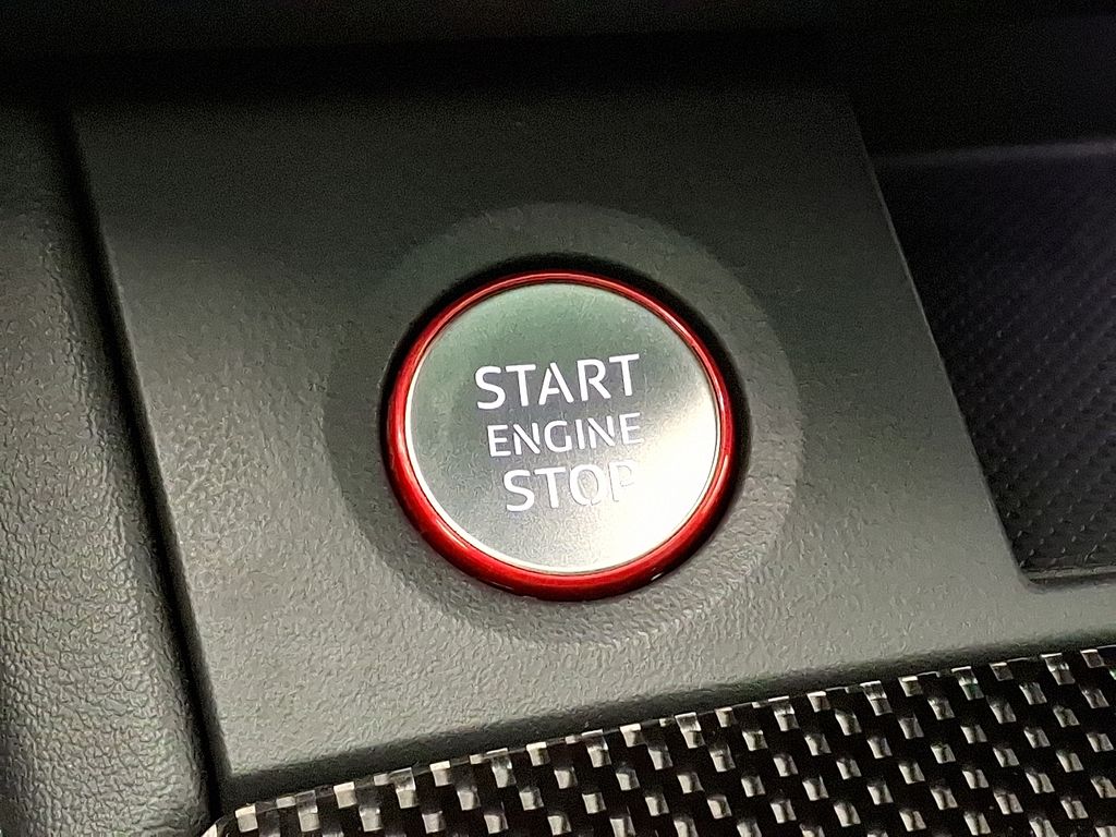 Thumbnail: 2023 Audi SQ5 - 26