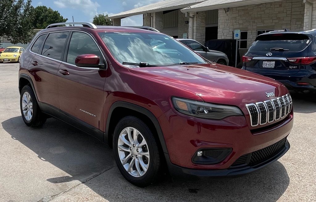 2019 Jeep Cherokee Latitude Red at Community Kia