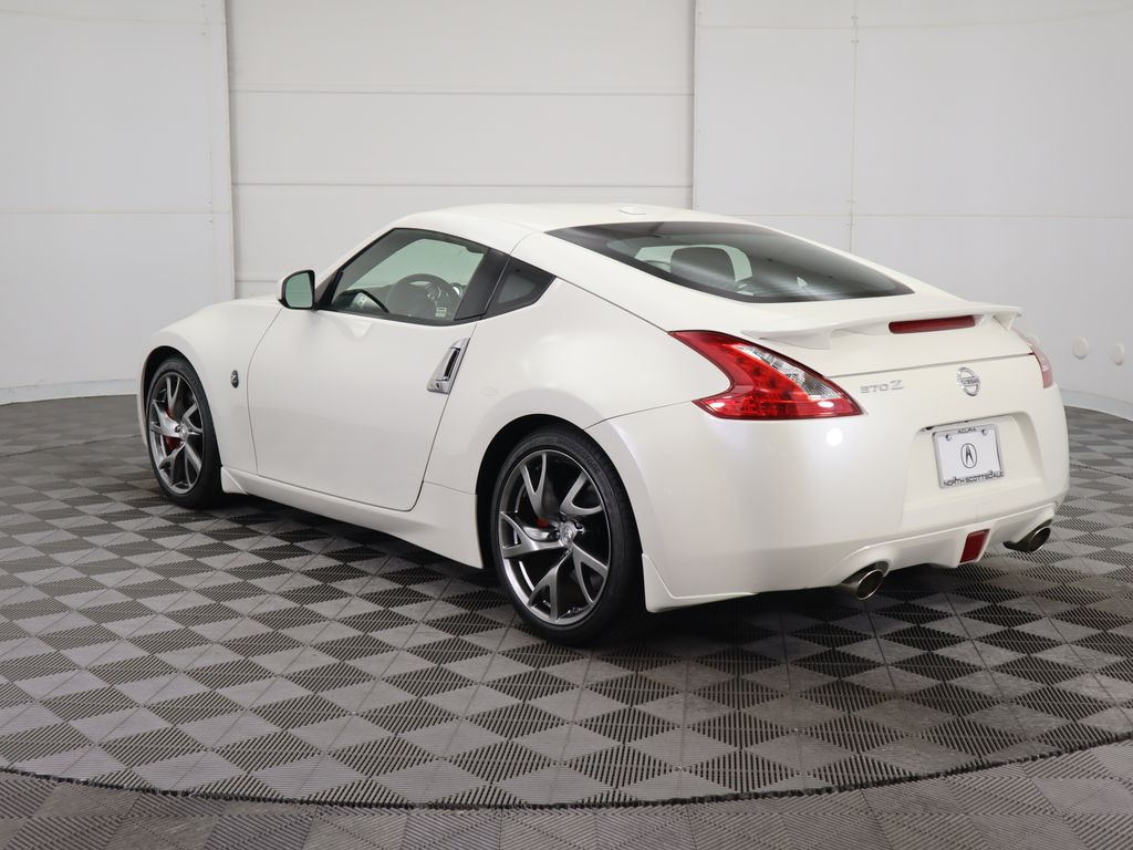 2017 Nissan Z Sport 7