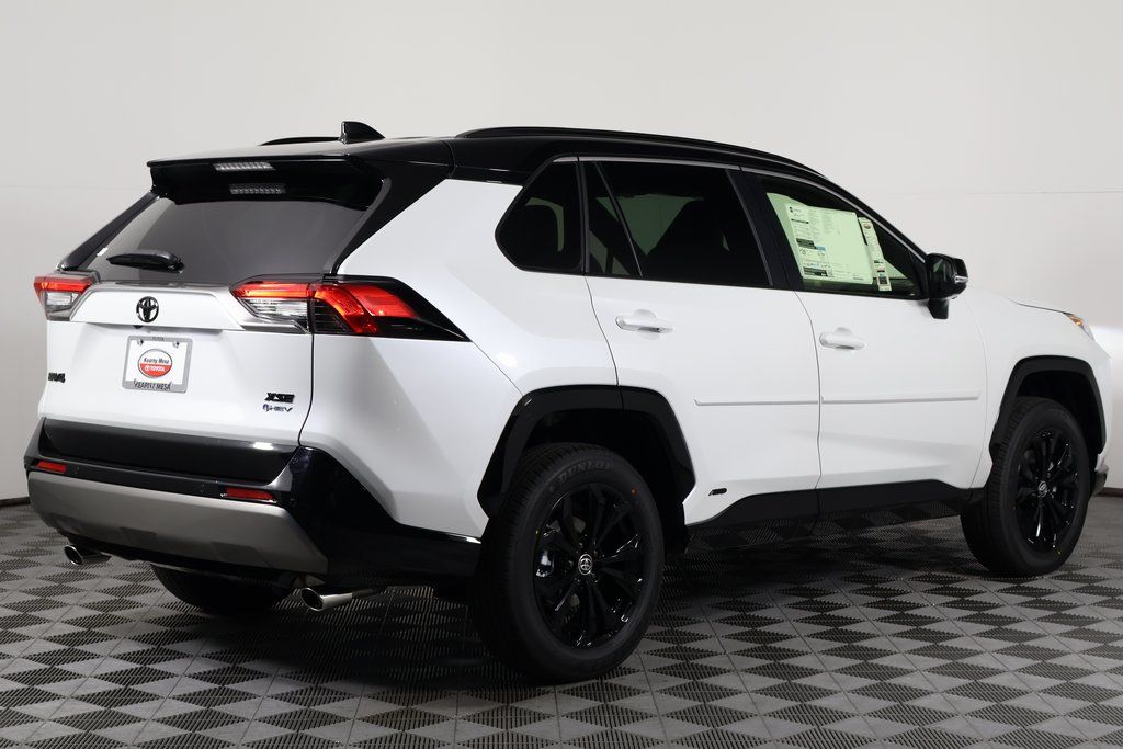 Thumbnail: 2025 Toyota RAV4 - 2