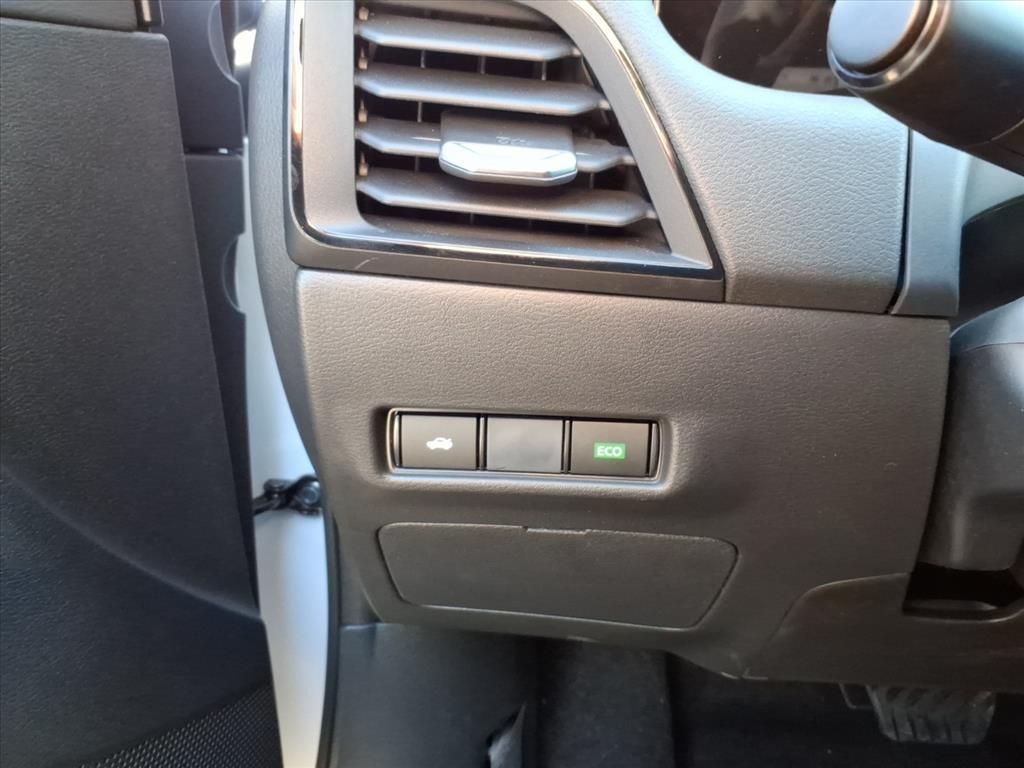 Used 2026 White Nissan S image 17
