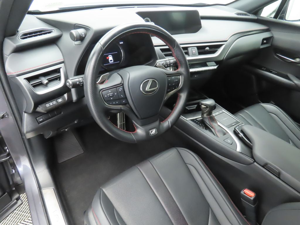 2022 Lexus UX 200 9