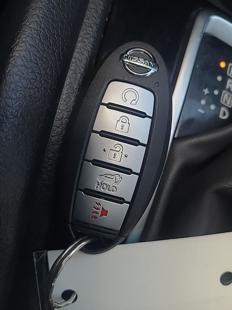 used 2019 Nissan Rogue car, priced at $17,916