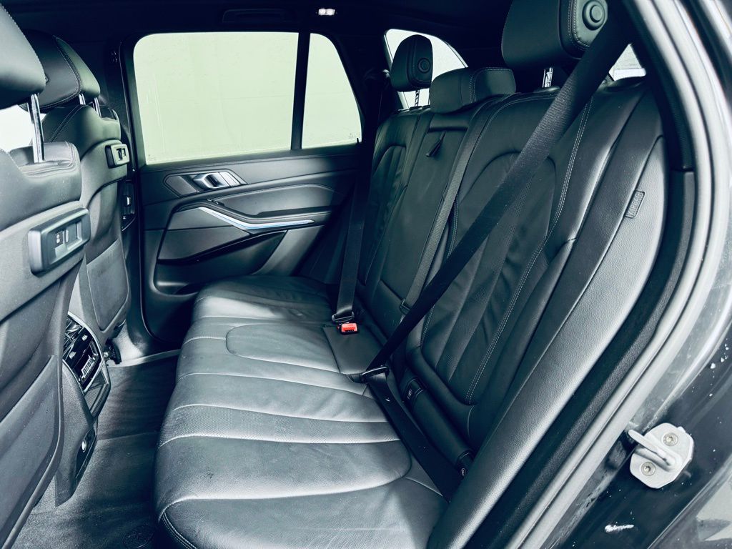 Thumbnail: 2021 BMW X5 - 20