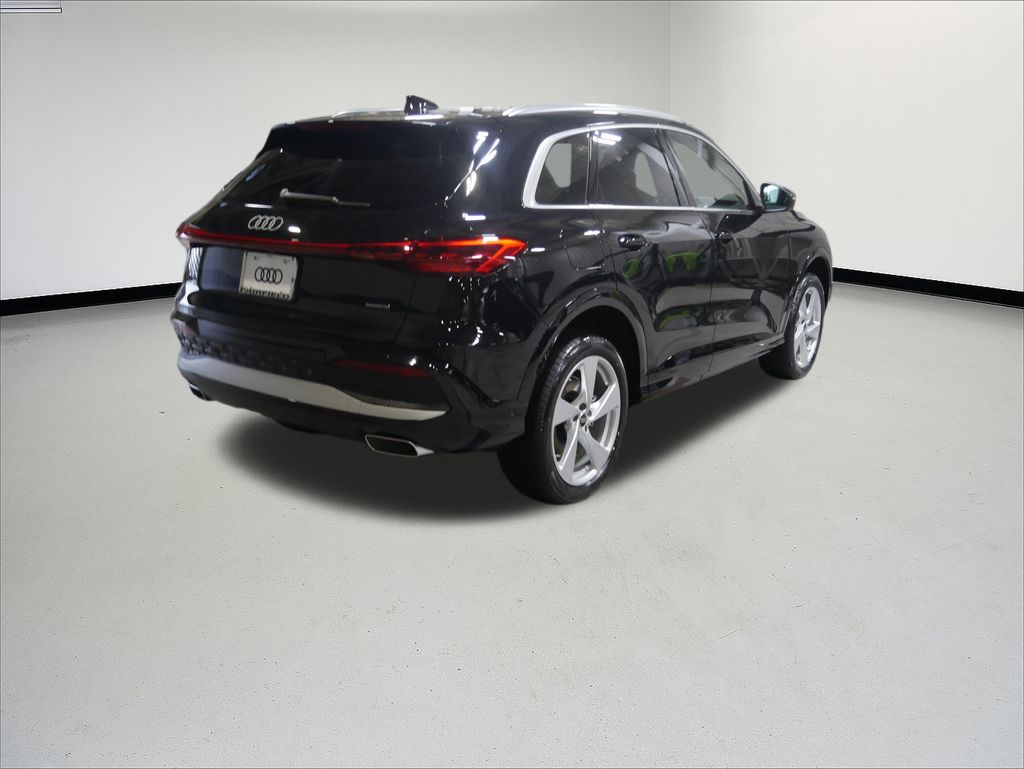 Thumbnail: 2025 Audi Q5 - 5