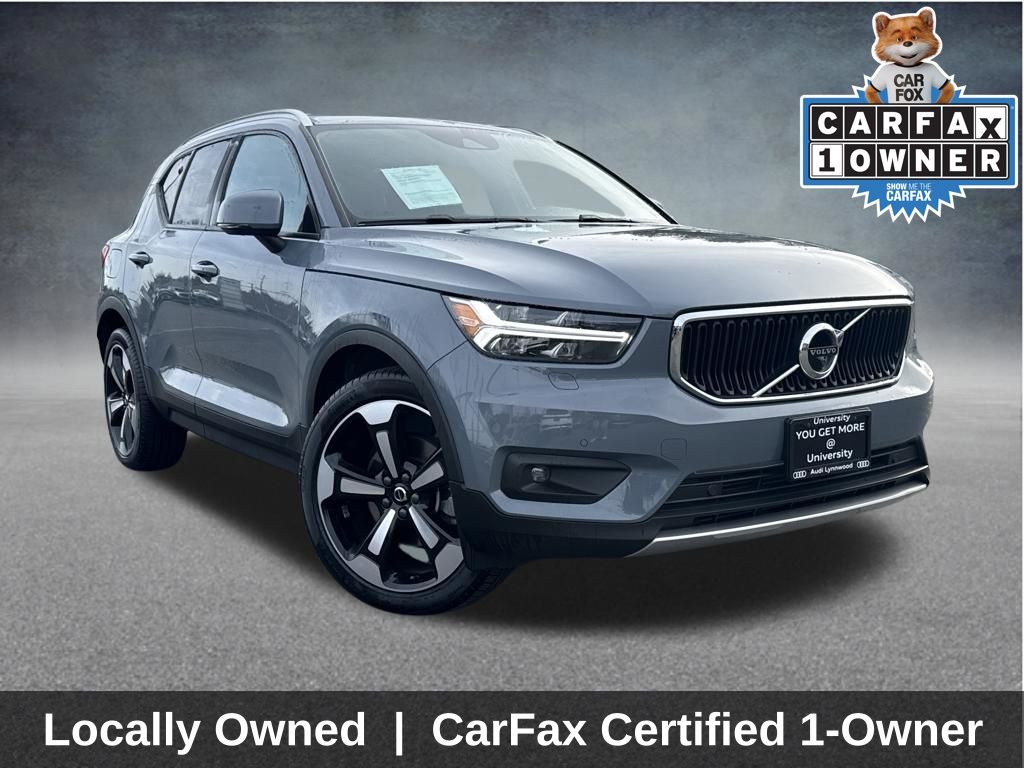 2021 Volvo XC40 T5 Momentum AWD