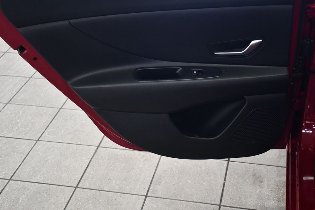 Thumbnail: 2021 Hyundai Elantra - 26