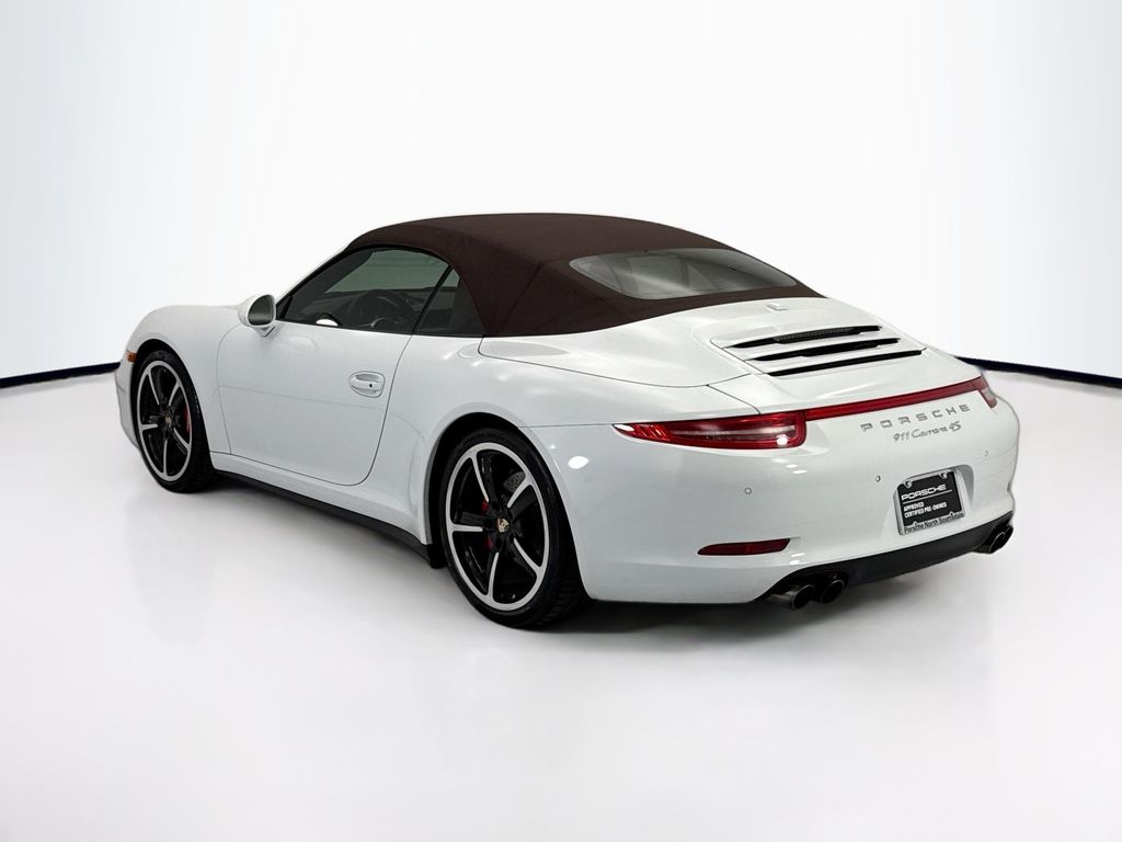 Thumbnail: 2015 Porsche 911 - 14