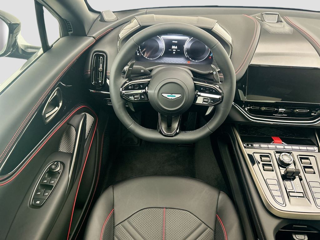 Thumbnail: 2026 Aston Martin DBX - 10