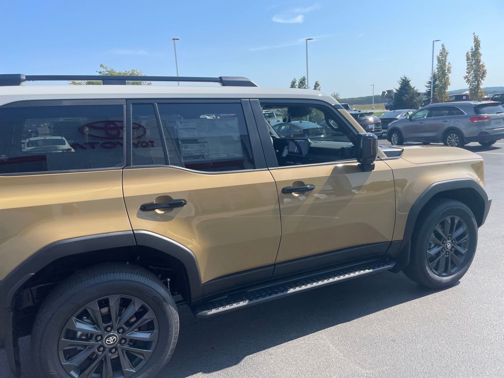 2025 Toyota Land Cruiser photo 15
