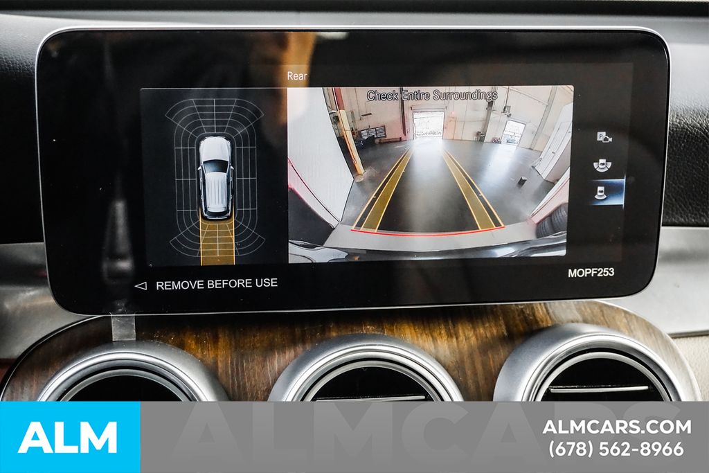Used 2022 Gray Mercedes-Benz GLC 300 image 31