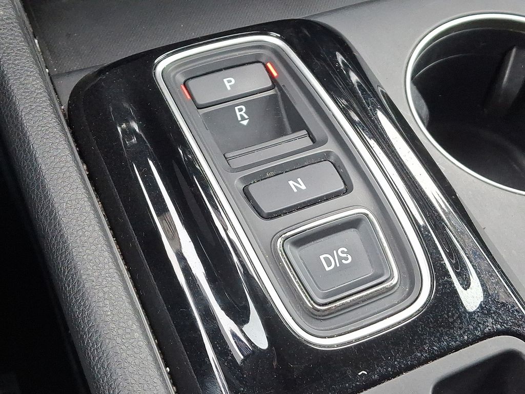 Thumbnail: 2023 Honda Pilot - 15