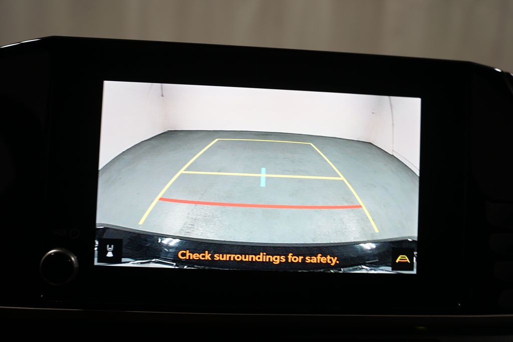 Thumbnail: 2025 Toyota Camry - 23