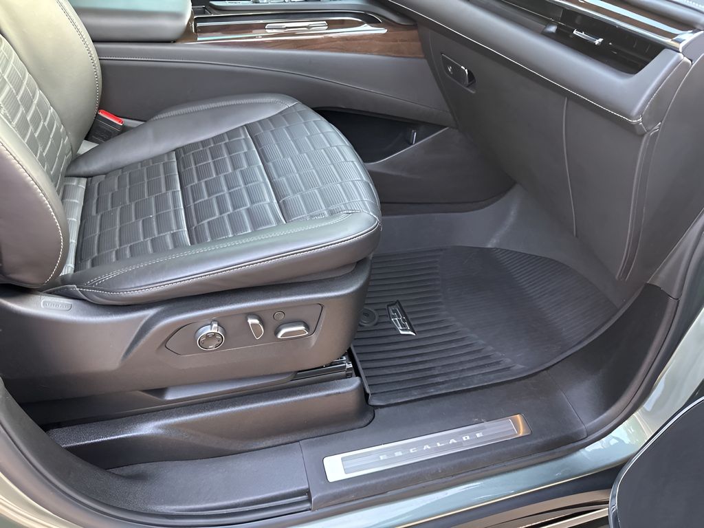 Used Car 2024 Cadillac Escalade  Sport Platinum For Sale Under $100,000 In Austin, Texas