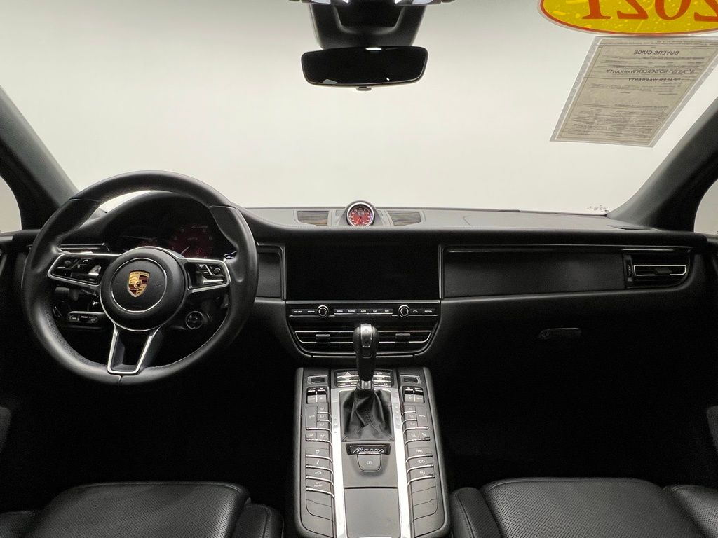 Thumbnail: 2021 Porsche Macan - 6