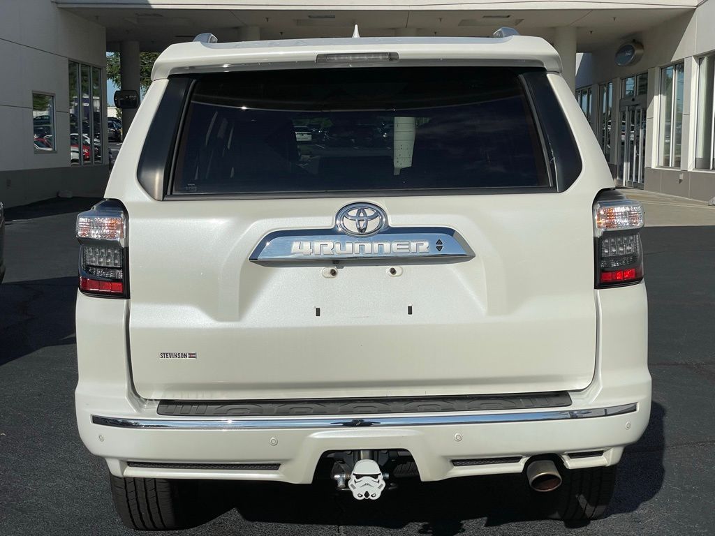 Thumbnail: 2018 Toyota 4Runner - 4
