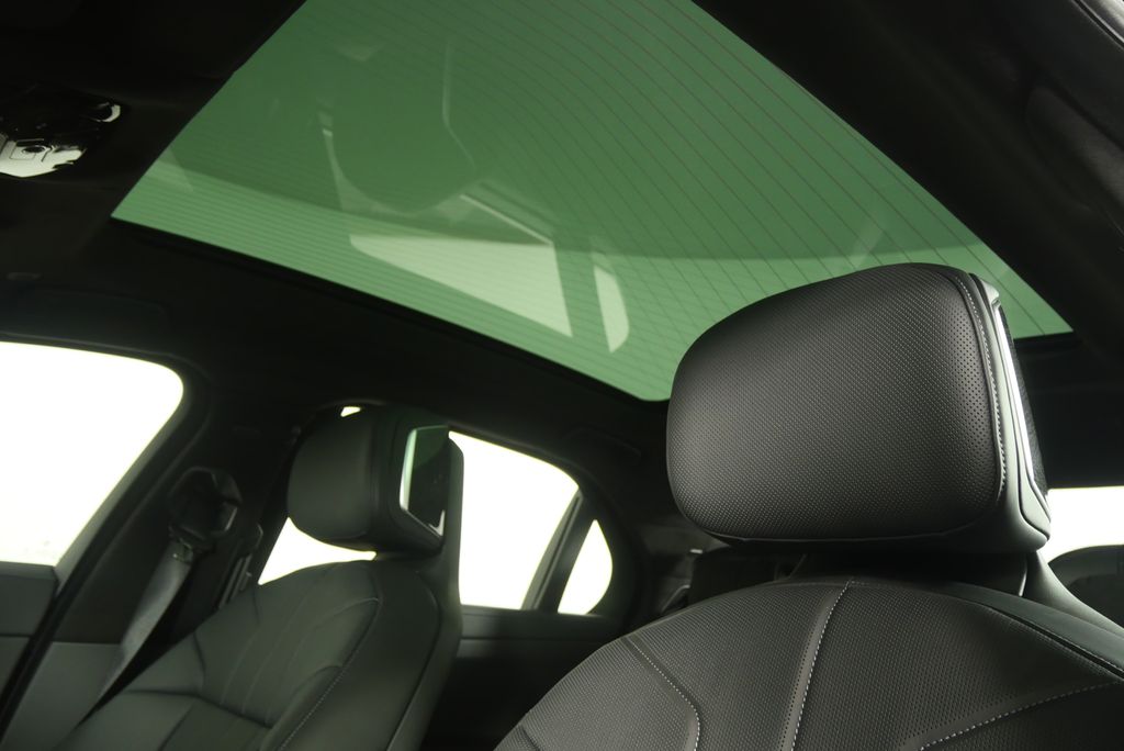 Thumbnail: 2026 BMW i7 - 12