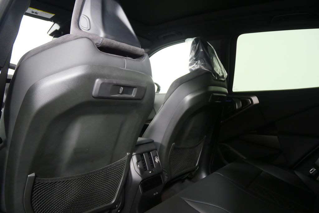 Thumbnail: 2026 BMW X3 - 16