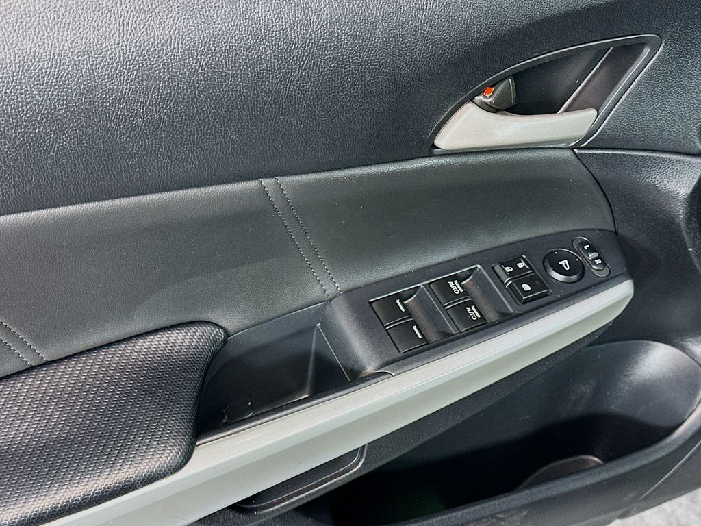 Used 2010 Green Honda EX-L image 22